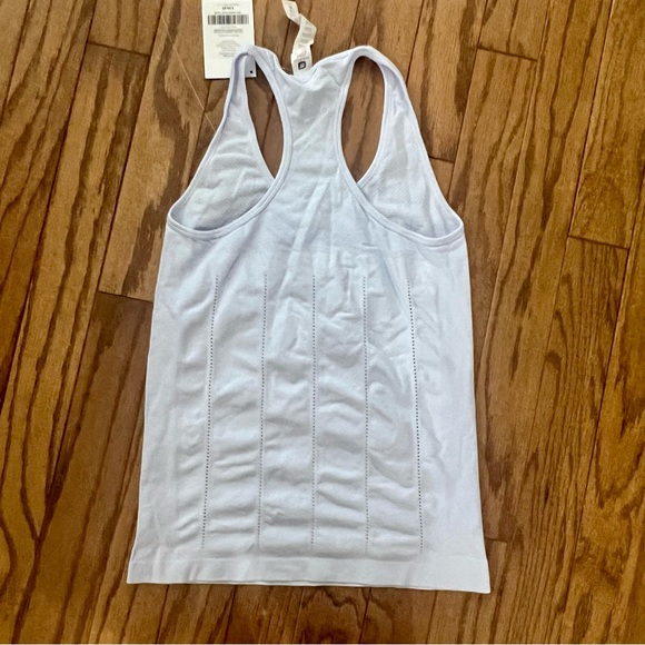 Fabletics Delta Tank - Medium (6-8) - Picture 6 of 6